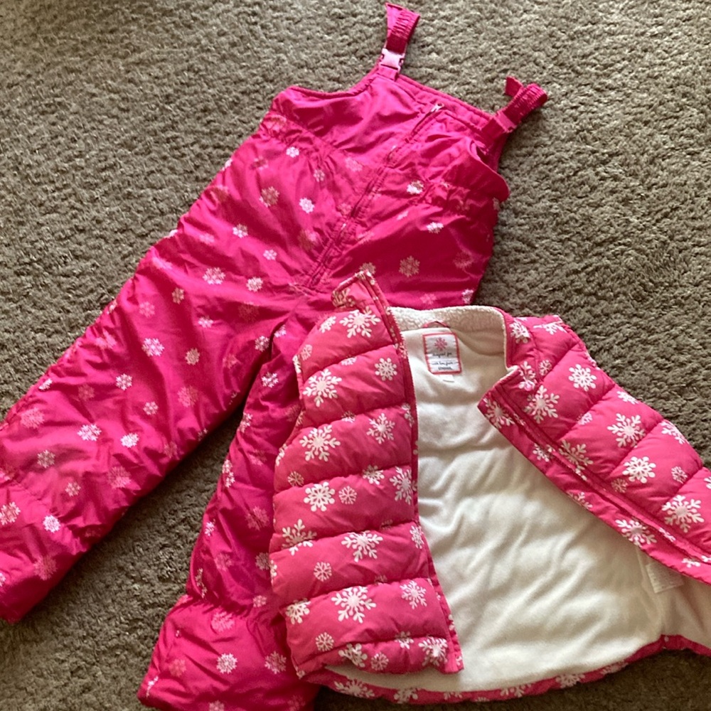 Oshkosh B’gosh snowsuit with Gymboree Vest. Size 6x.